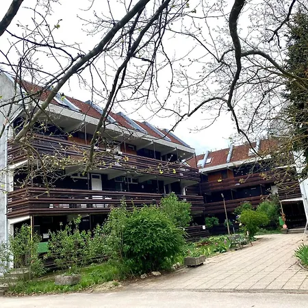 아파트 Napsugar Retro *