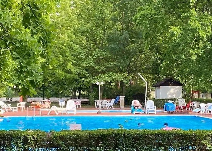 Napsugár Retro Apartman Gárdony