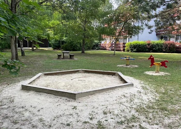 아파트 Napsugar Retro Gárdony